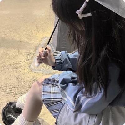 边缘 海报